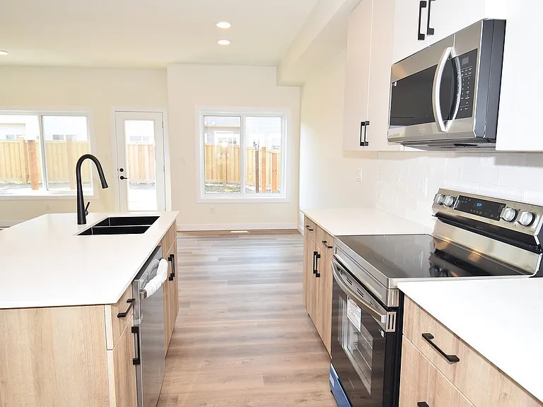 2131 5th Ave SW — Photo 5