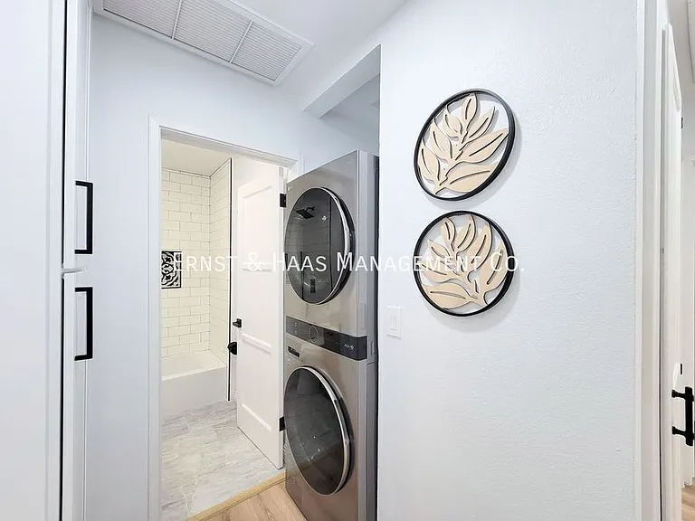 5019 Ashworth St — Photo 15