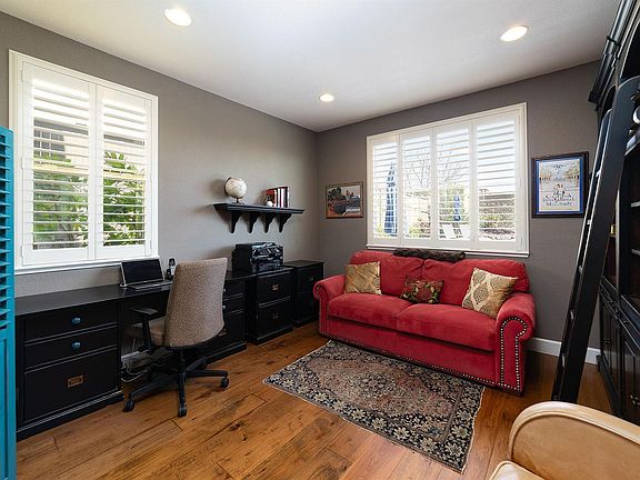 4th image of 3576 Leonardo Way