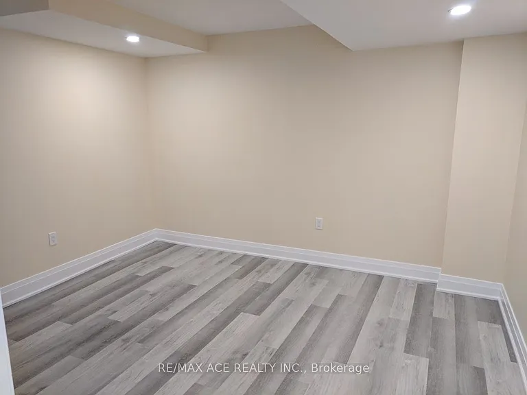 29 Frampton Rd #BASEMENT — Photo 12
