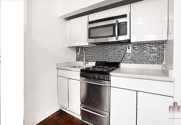 2nd image of 216 W 132nd St #3A