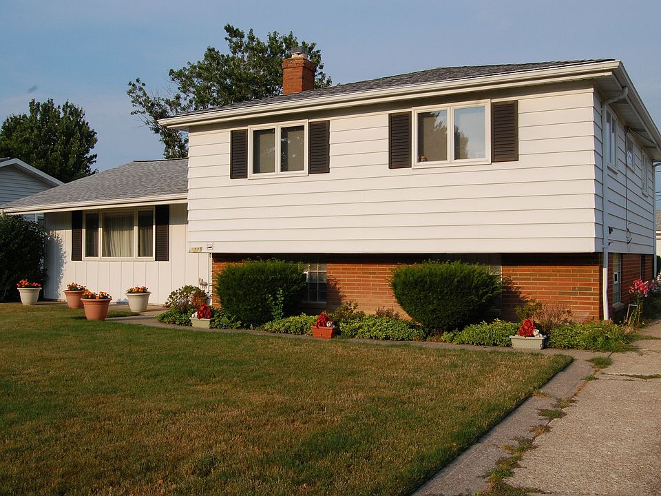 1st image of 1225 Giesse Dr