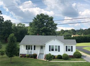 1340 Hibriten Dr SE, Lenoir, NC 28645