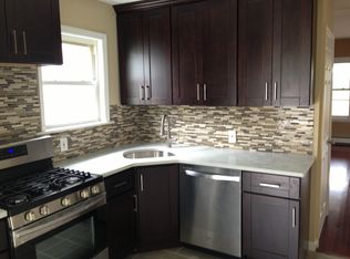 19412 112th Ave, Saint Albans, NY 11412