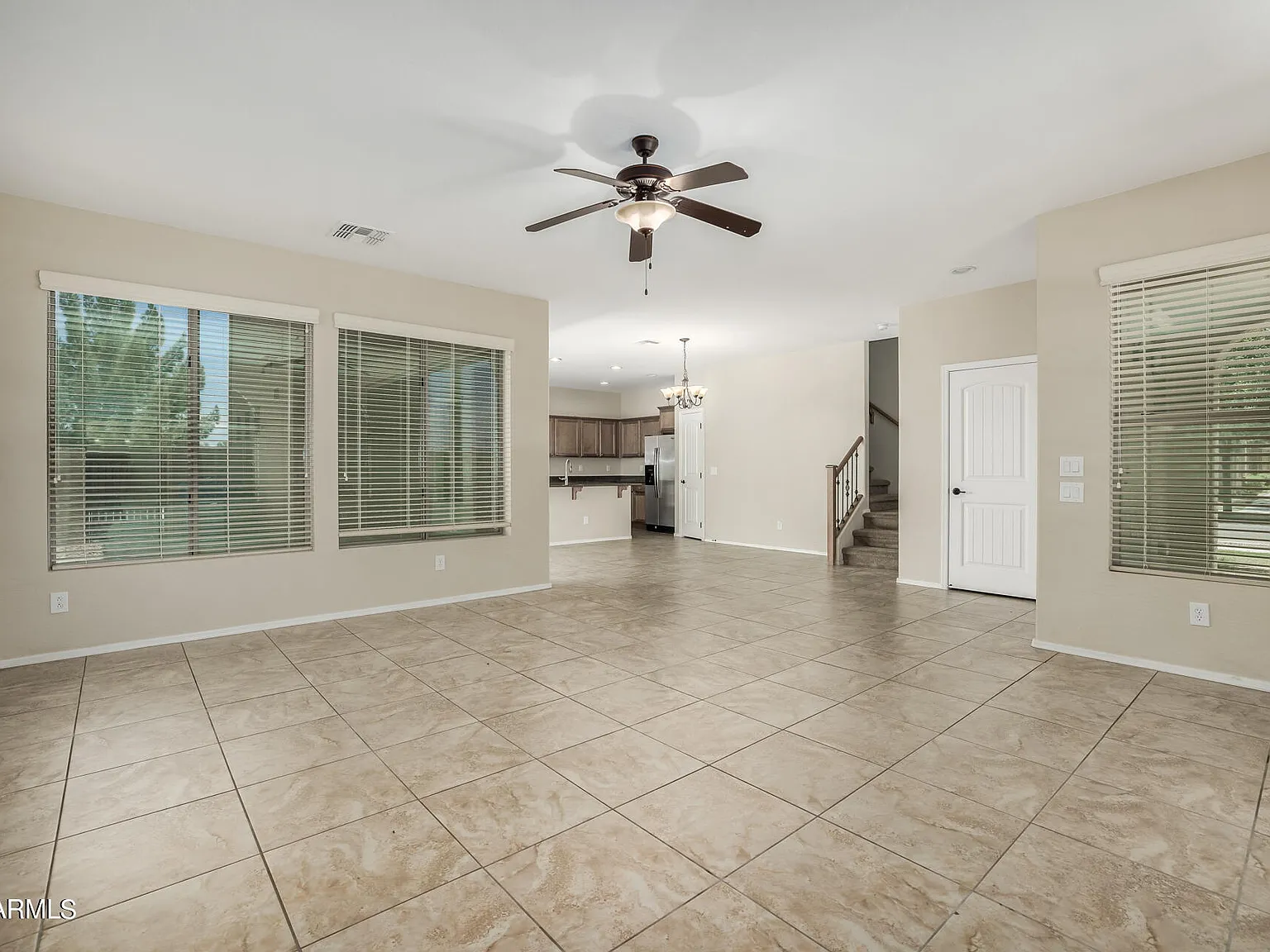 3 bed, 2.5 bath, 2105 sqft, $2,400 — Photo 4