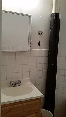 Rented by Signature Property Realty | media 27