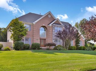 2296 Clover Hill Ln, Toms River, NJ 08755