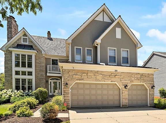 5th image of 219 W Avondale Dr