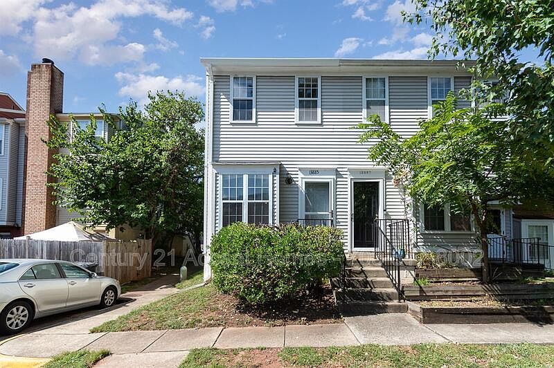 1st image of 13885 Oyster Point Ct