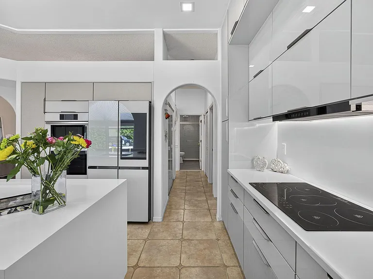 716 Lake Wellington Dr — Photo 15