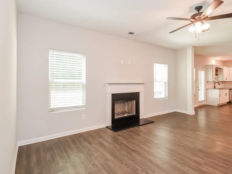 203 Ajo Way — Photo 6
