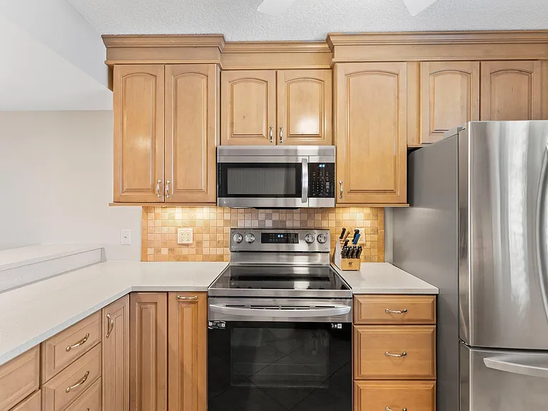 601 S Seas Dr #203 — Photo 6