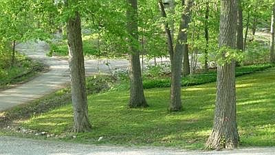 1st image of 4070 Woodland Dr