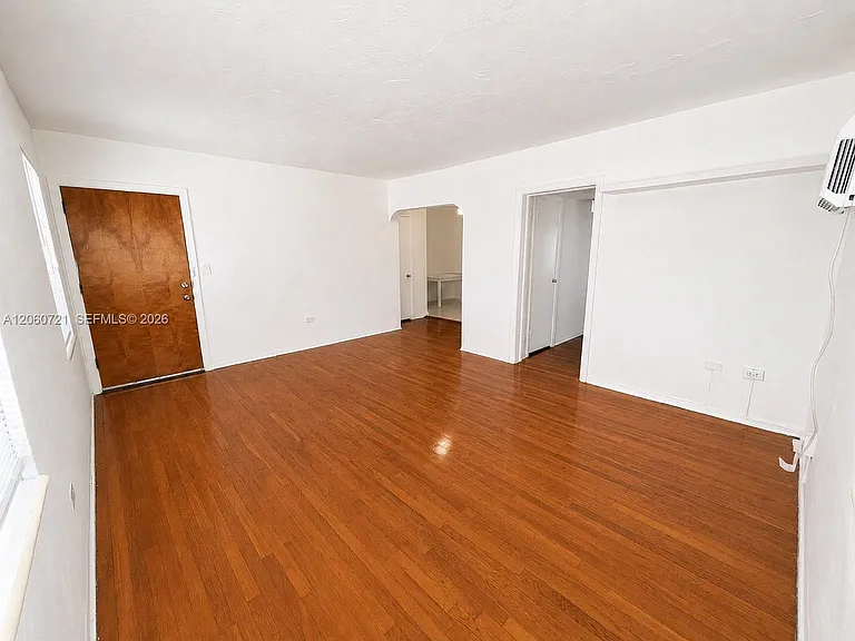 7407 Byron Ave #3 — Photo 9
