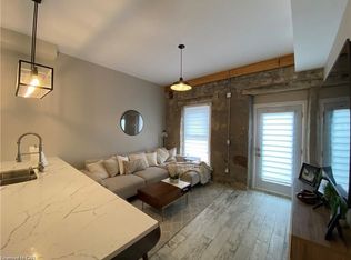 25 Concession St #121, Cambridge, ON N1R2G6