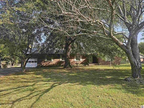 2nd image of 7031 Shawn Ln