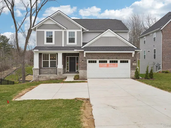 22615 Novi Rd, Novi, MI 48375