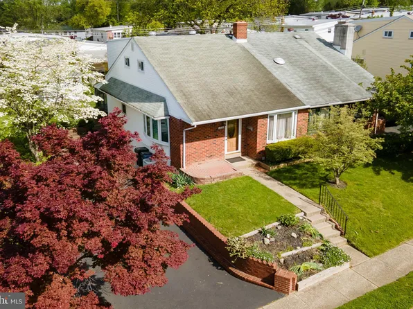 1520 Arline Ave, Abington, PA 19001