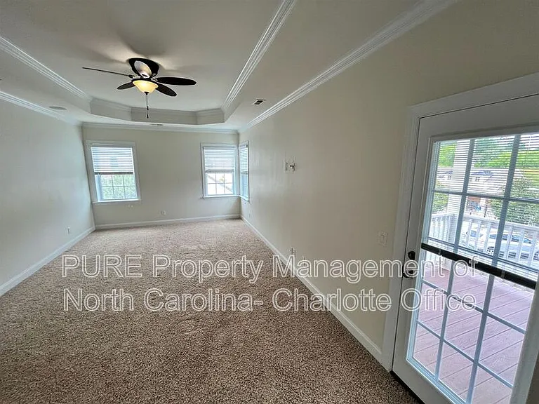 10330 Royal Winchester Dr — Photo 18