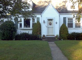 9 Edward Rd, North Branford, CT 06471