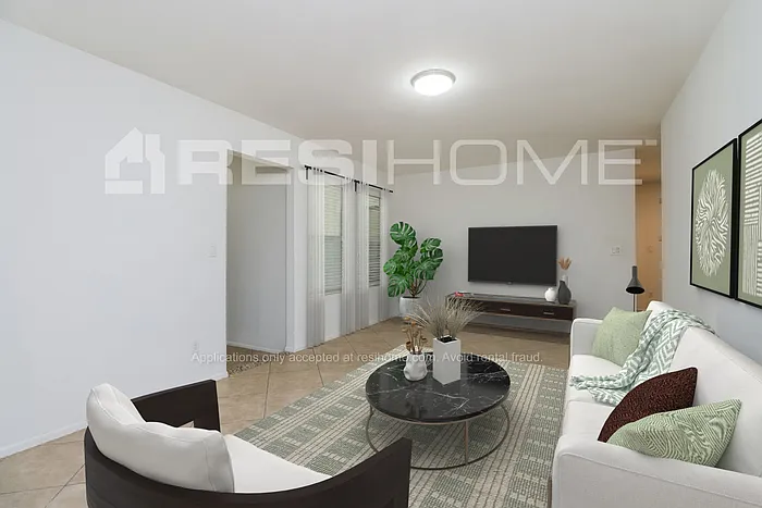 610 W Emelita Ave — Photo 5