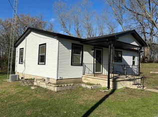 2011 J St, Bedford, IN 47421