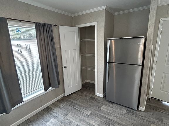 4th image of 673 Armstrong St Lot 98