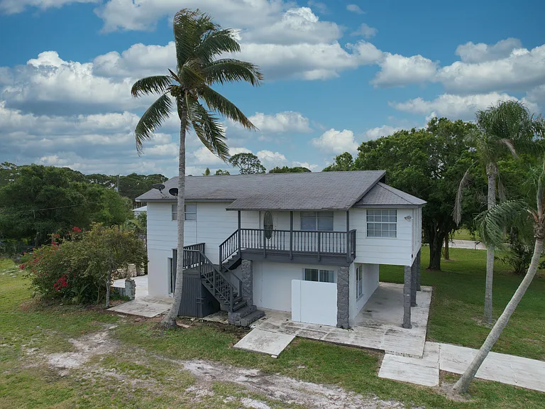 4916 Silver Oak Dr — Photo 2
