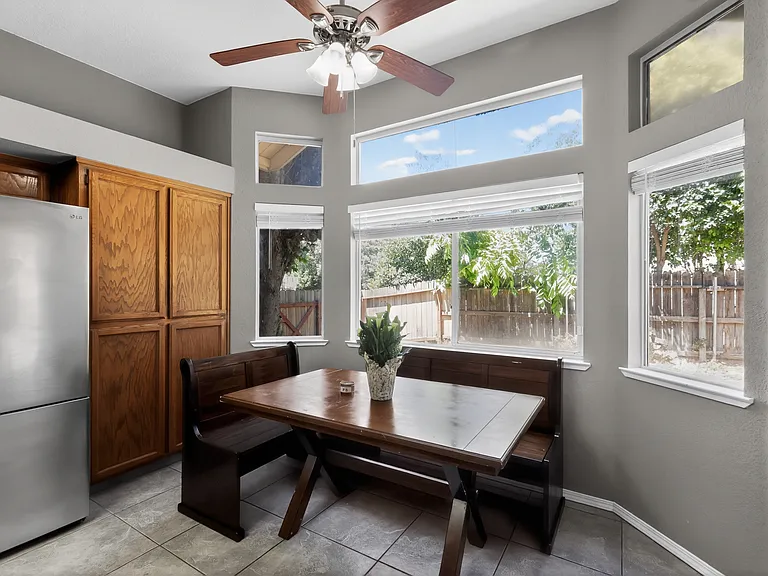 680 Canyon Creek Way — Photo 11