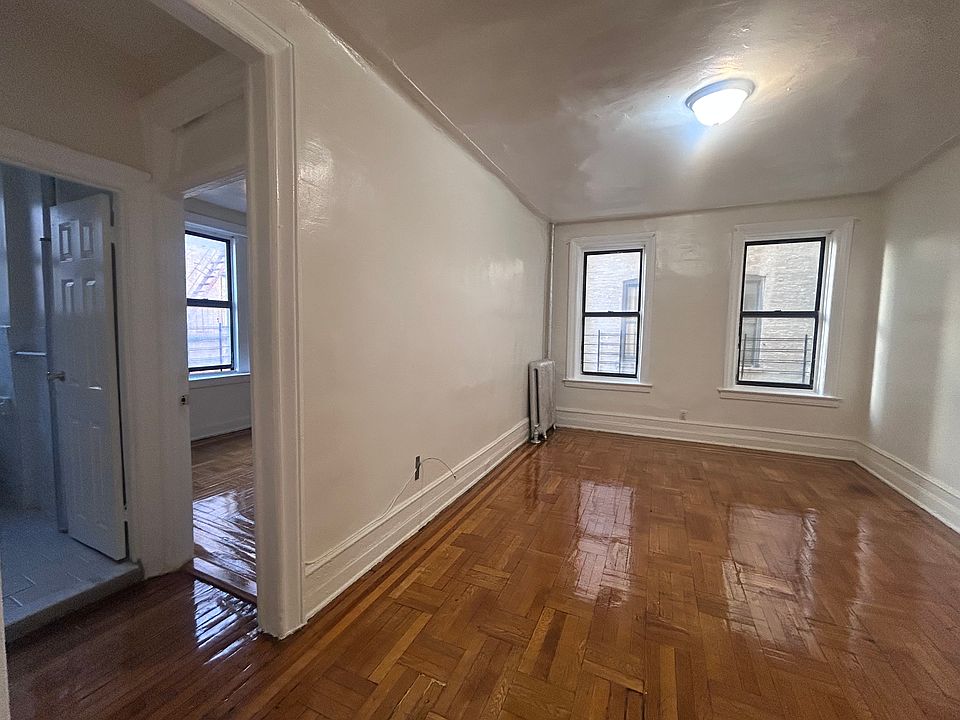 1st image of 4996 Broadway APT 2i