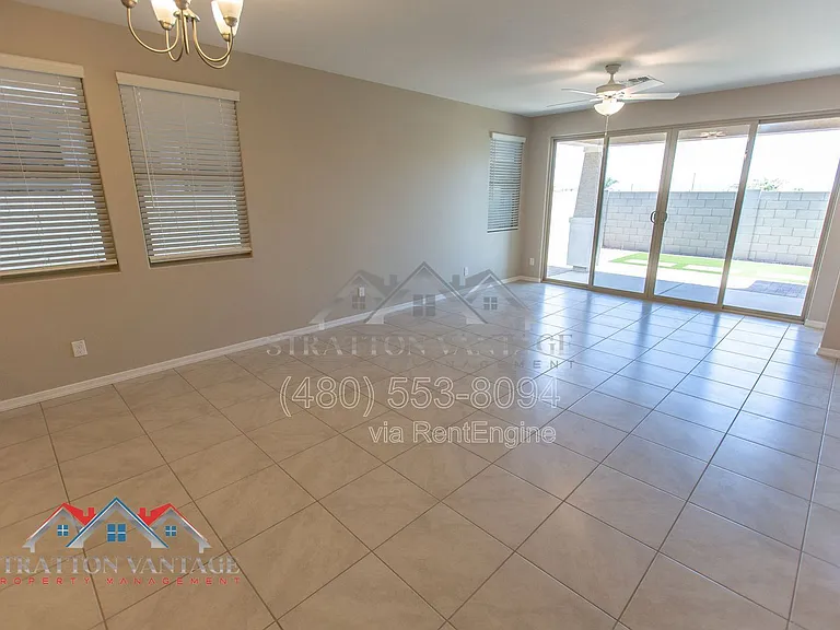 15769 W Voltaire St — Photo 17