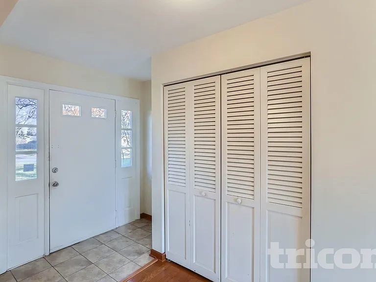 1441 Maple Ln — Photo 11