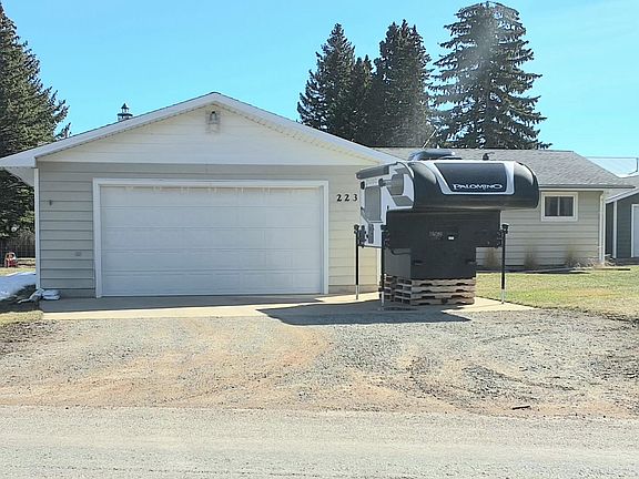 4th image of 223 Castle Butte Rd