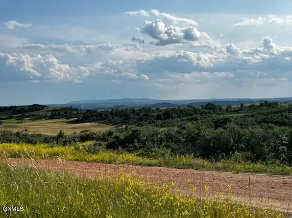 12 Highway 22, Mandaree, ND 58757