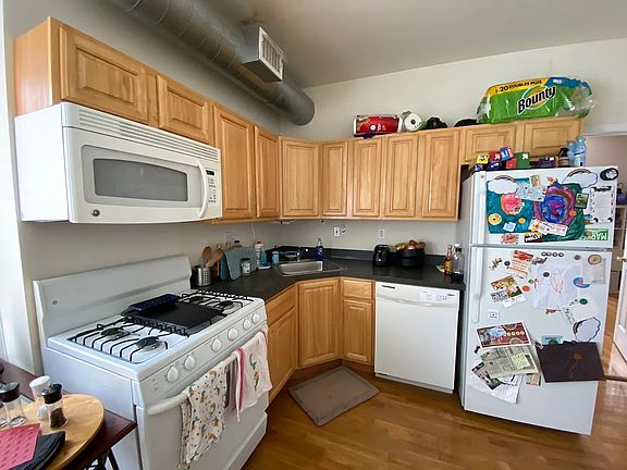 3rd image of 4813 Walton Ave #2F