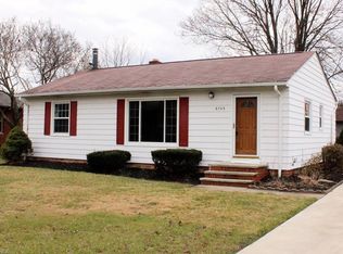 6706 Mackenzie Rd, North Olmsted, OH 44070