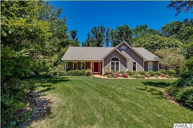1st image of 2924 N Hampton Dr