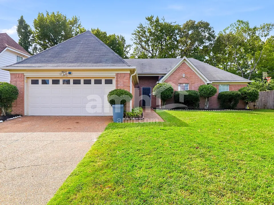 3015 Shadow Green Ln