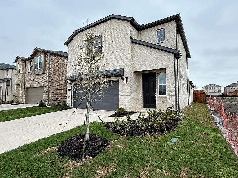 3206 Cordelia Dr — Photo 3
