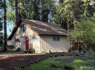 131 E Mountain View Ln, Belfair, WA 98528