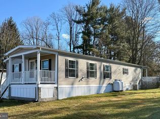 250 Wooded Dr, Doylestown, PA