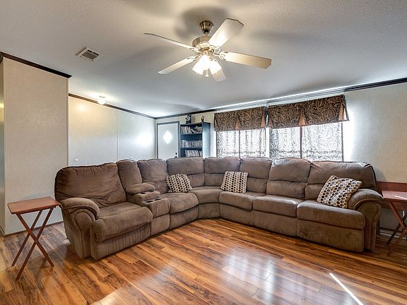 5th image of 5825 Black Springs Ln