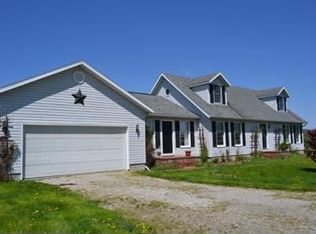 7203 Azalea Rd SW, Bowerston, OH 44695