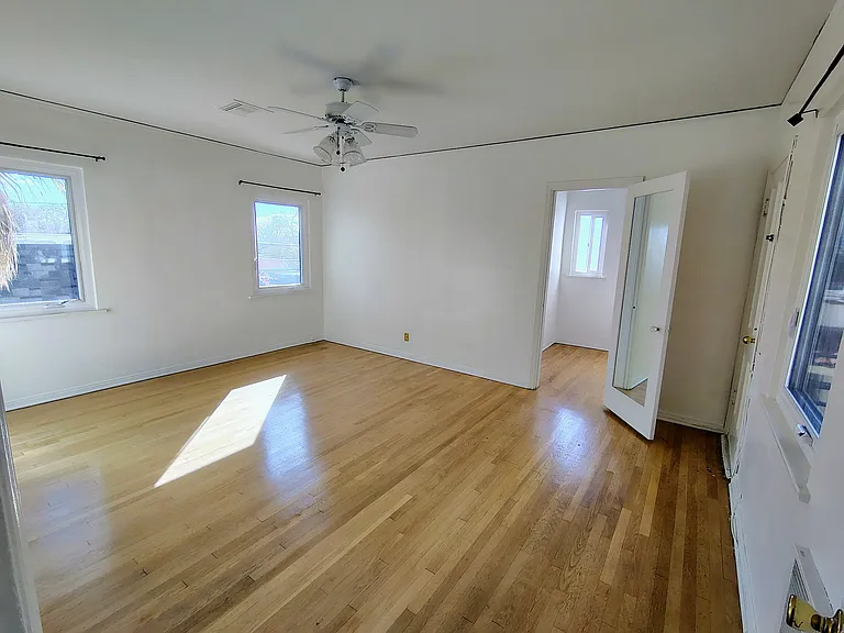 9760 Charleville Blvd #Penthouse C — Photo 10