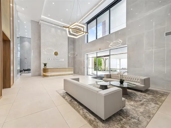 1701 Hermann Dr #22CE, Houston, TX 77004