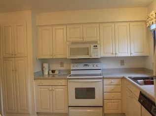 5700 Cambridge Cir, Racine, WI 53406