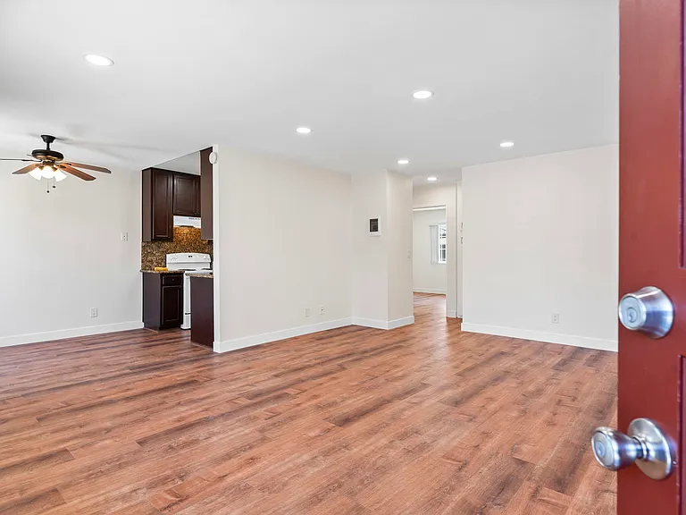 4572 Nebo Dr #H — Photo 1