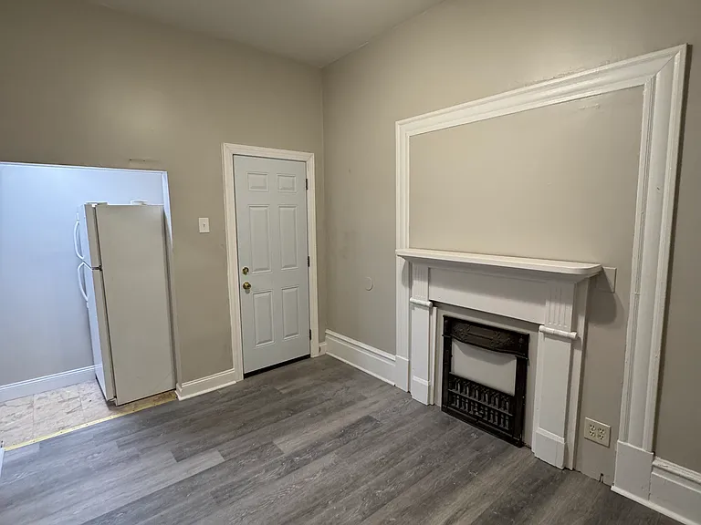 516 3rd Ave #7 — Photo 3