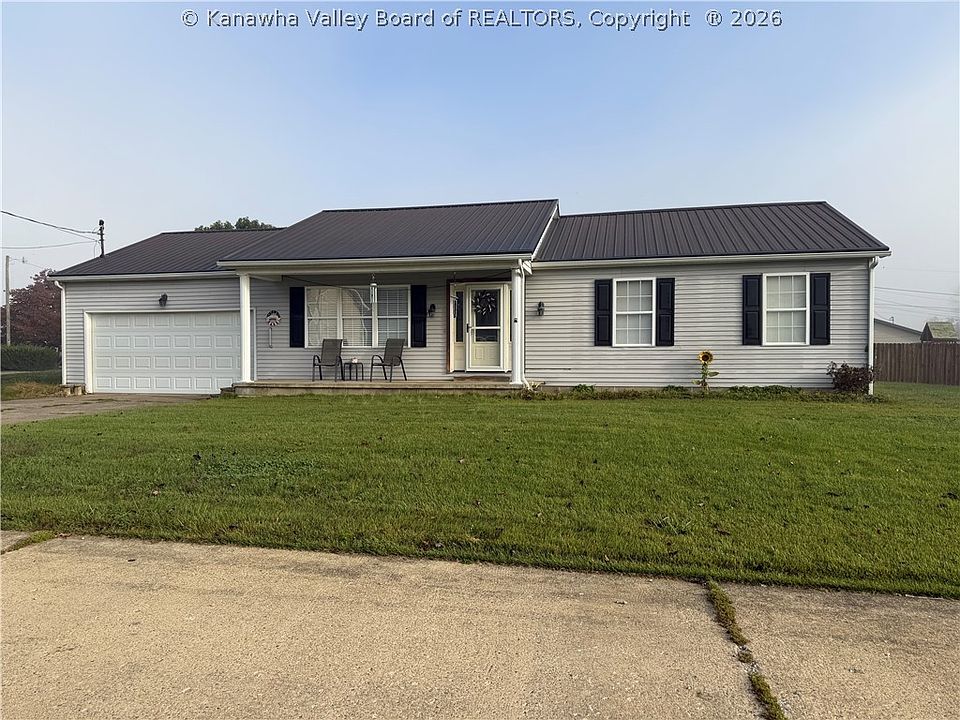 1st image of 473 Hawthorne Ln