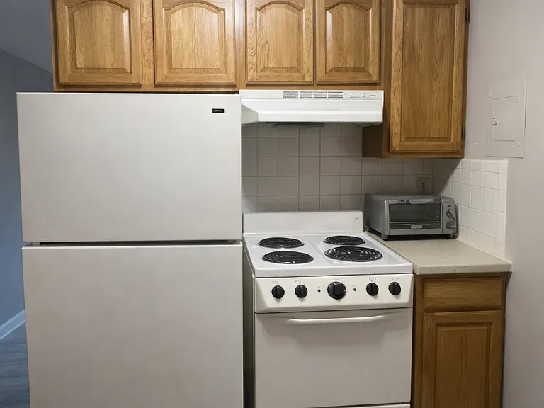 F1 Kitchen